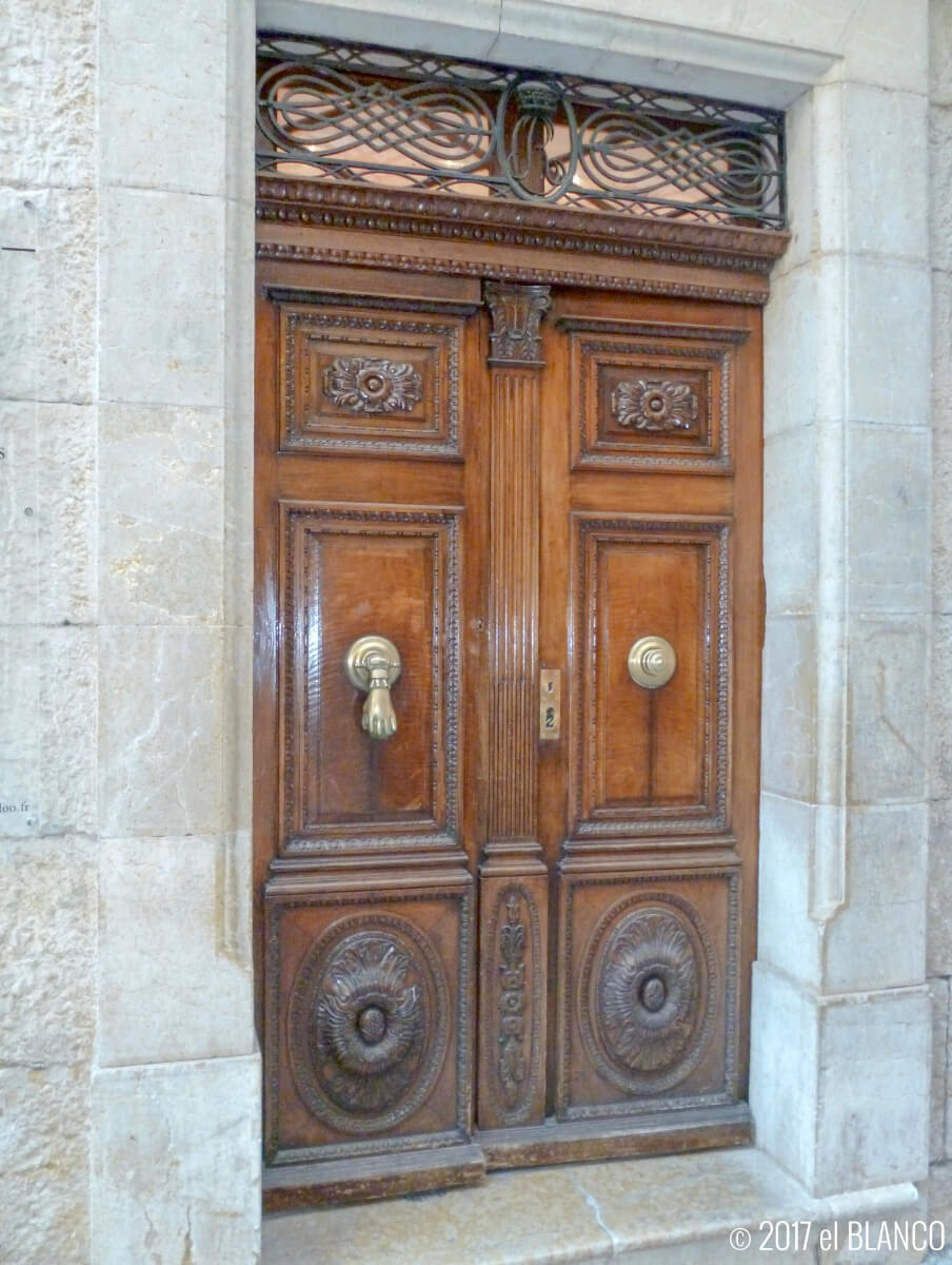 サンポール・ド・ヴァンスのドア