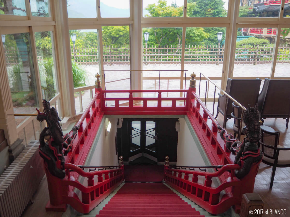 富士屋ホテルの階段