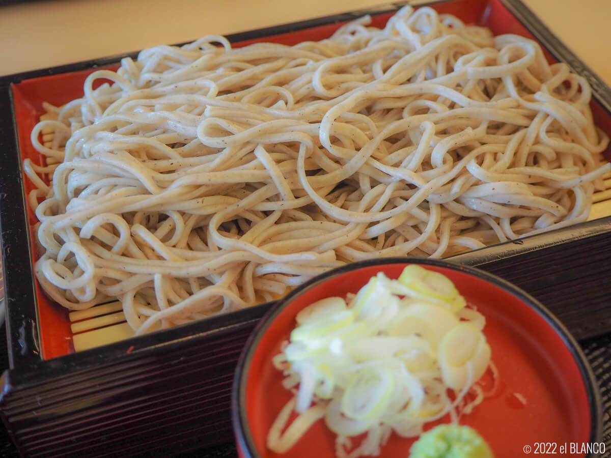 龍宮殿本館の蕎麦