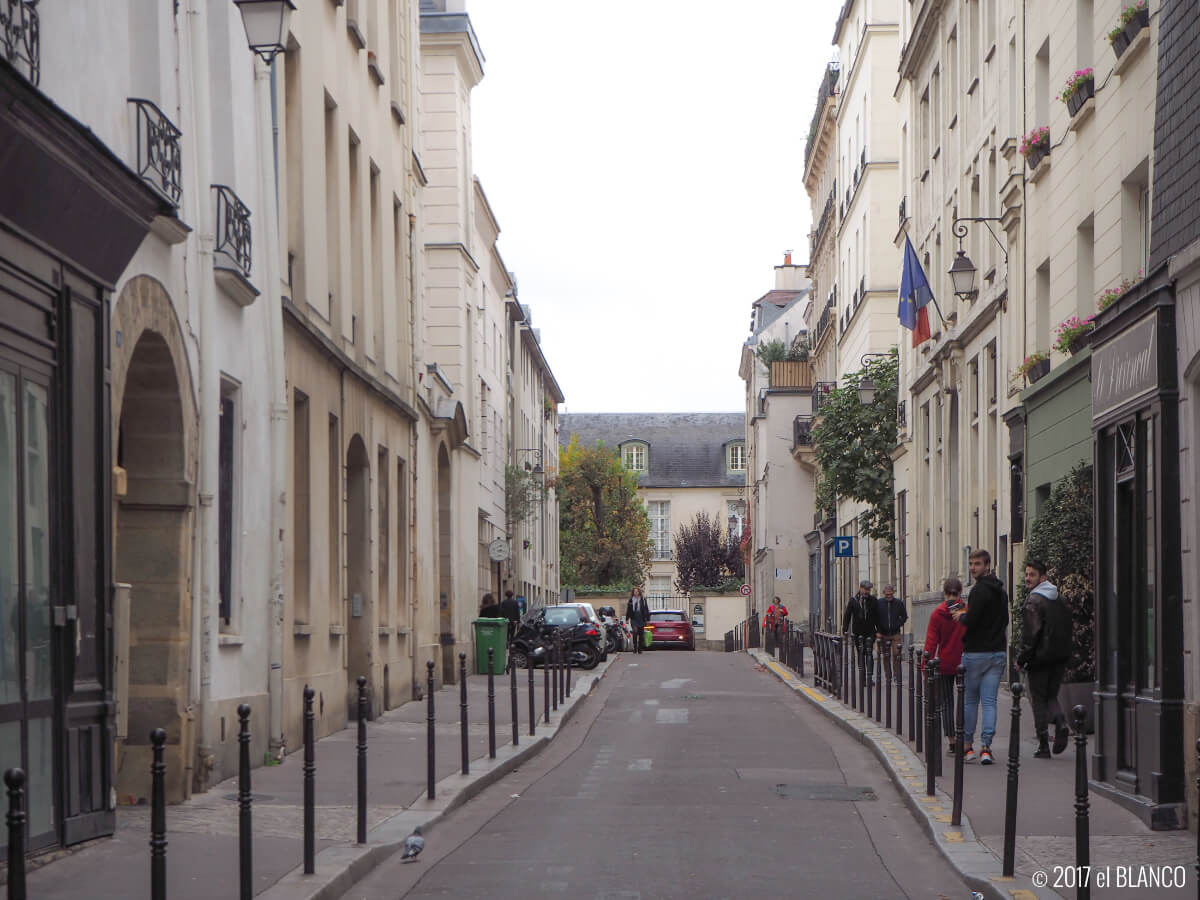 パリのバルベット通り
