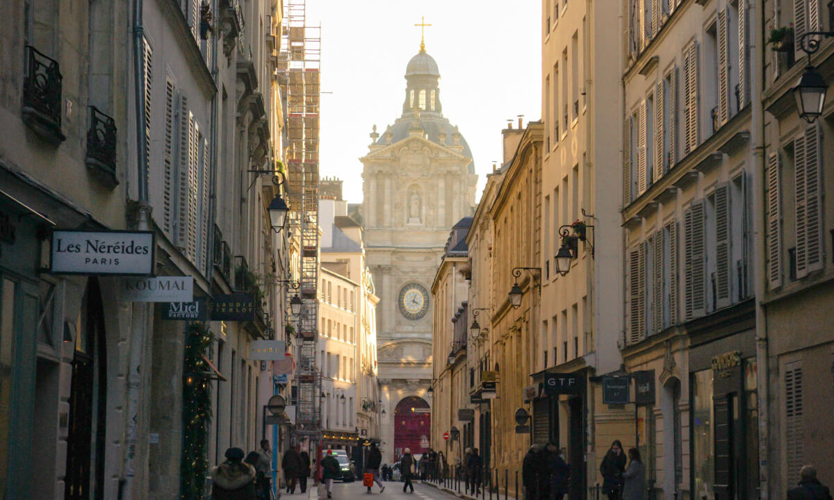 パリのサンポール・サンルイ教会