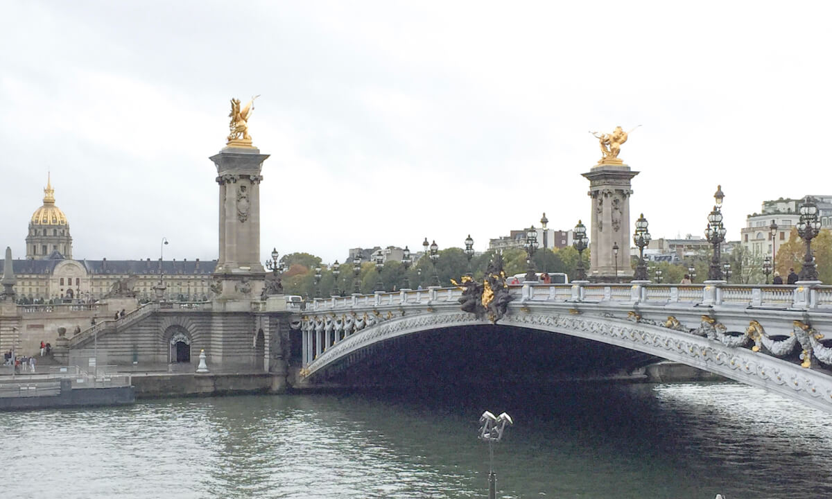 パリのアレクサンドル3世橋