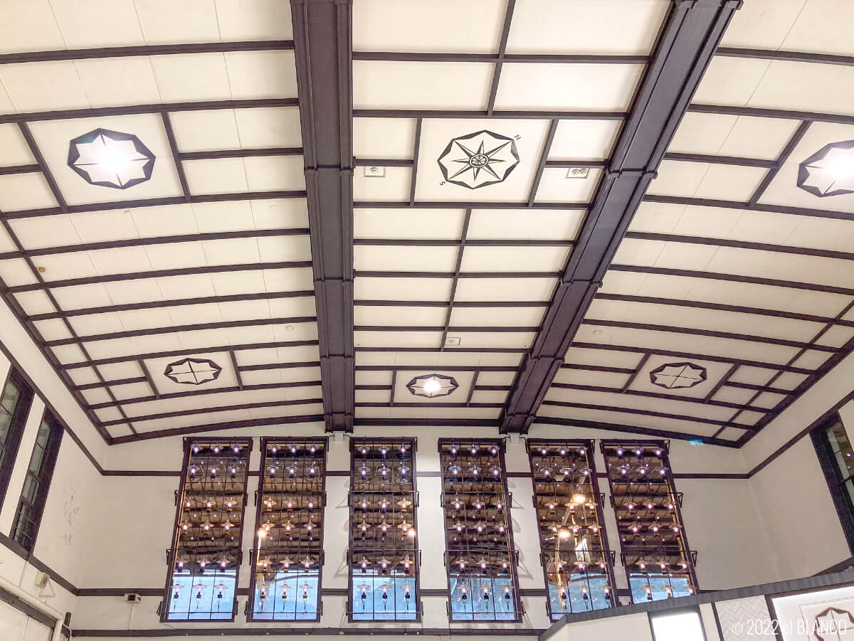 小樽駅の天井