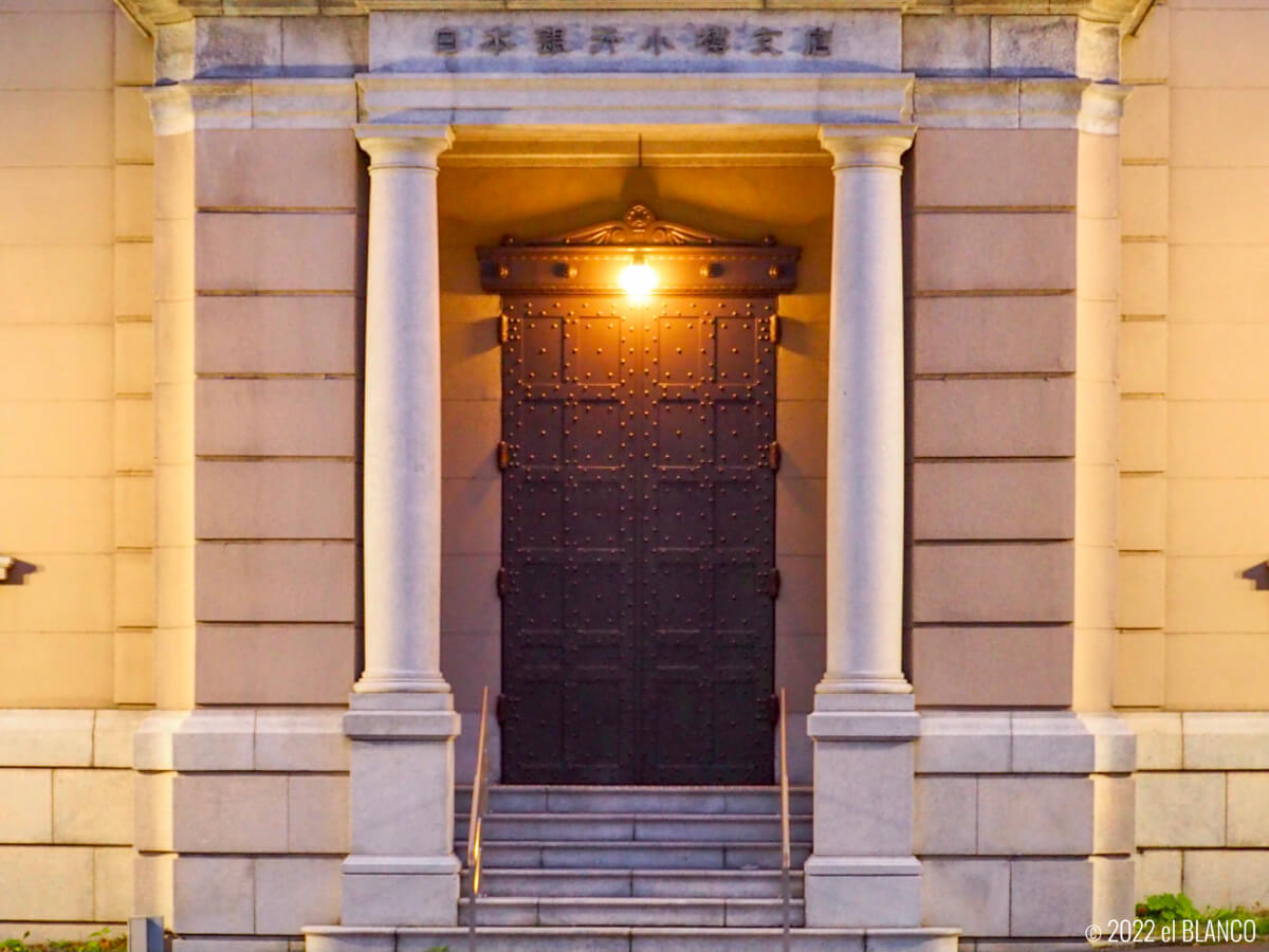 日本銀行旧小樽支店のドア